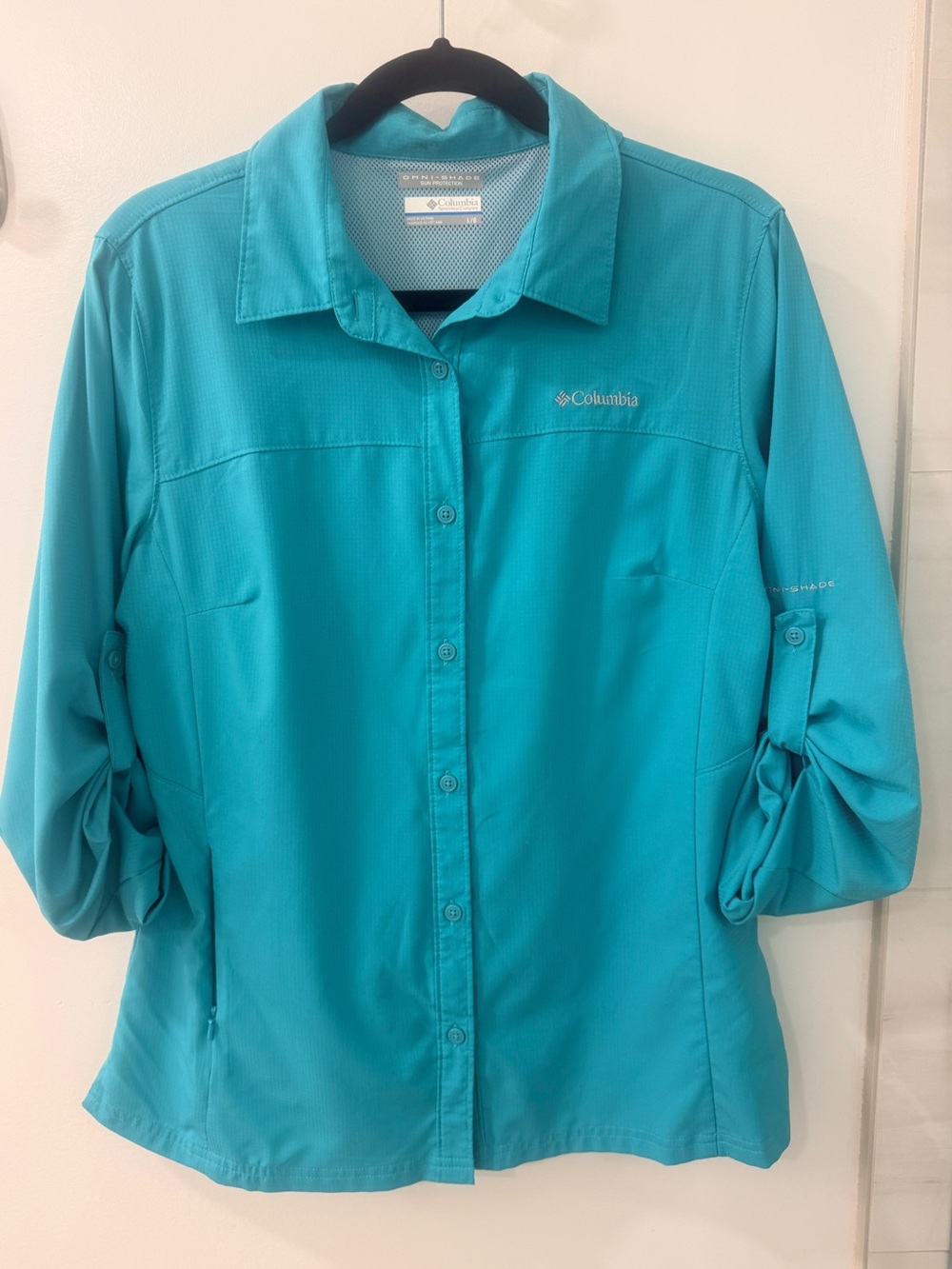 Columbia Teal Blue Women's Long-Sleeve Button-Up Shirt